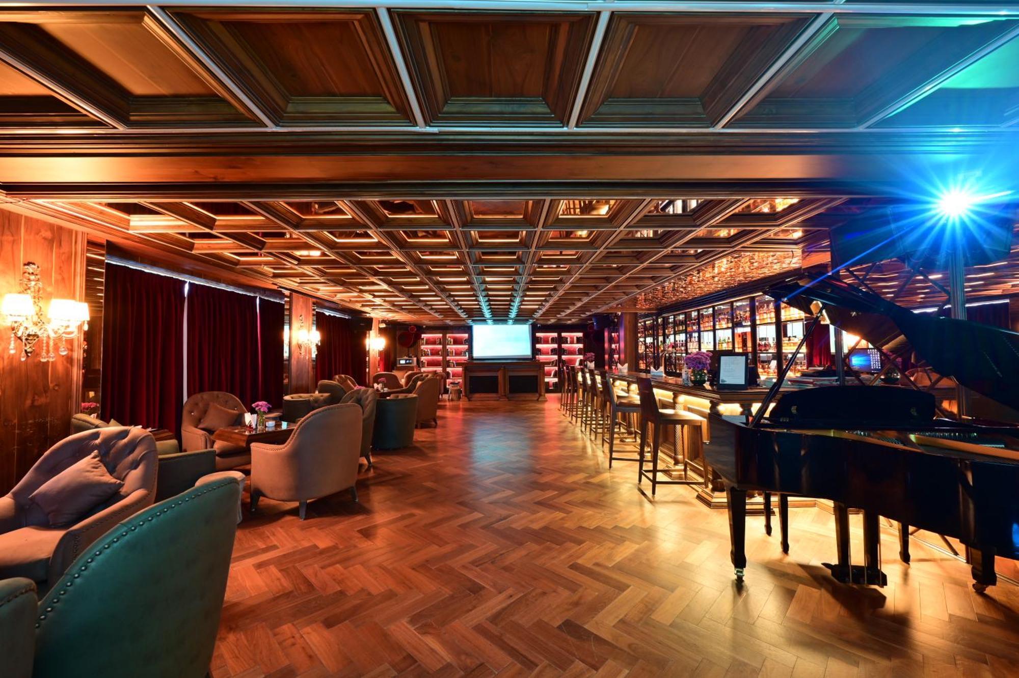 Clarens Hotel Gurgaon Extérieur photo