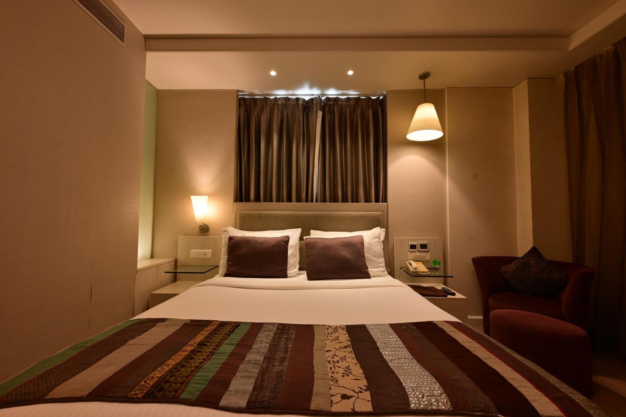 Clarens Hotel Gurgaon Extérieur photo