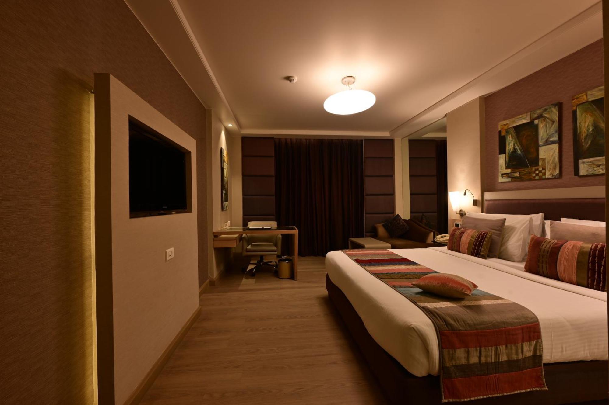 Clarens Hotel Gurgaon Extérieur photo