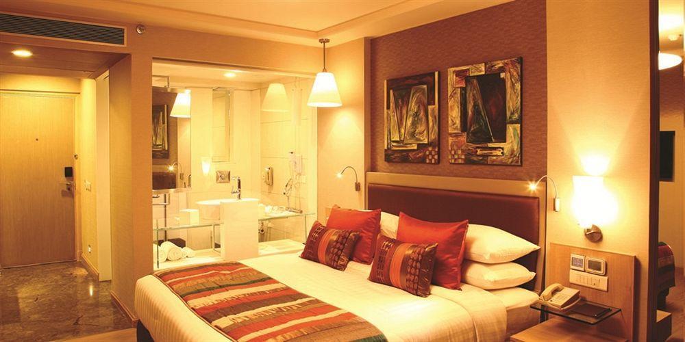 Clarens Hotel Gurgaon Extérieur photo