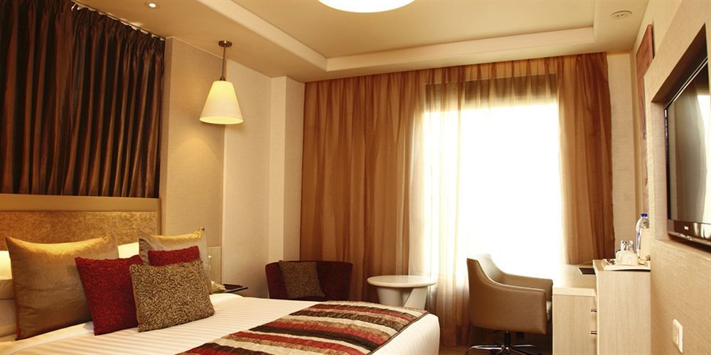 Clarens Hotel Gurgaon Extérieur photo